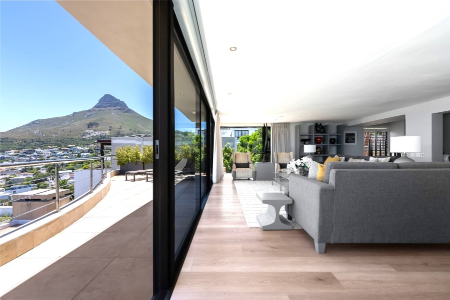 7 Bedroom Property for Sale in Camps Bay Western Cape